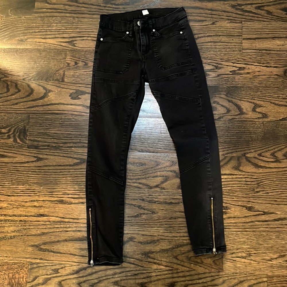 BDG black skinny jeans